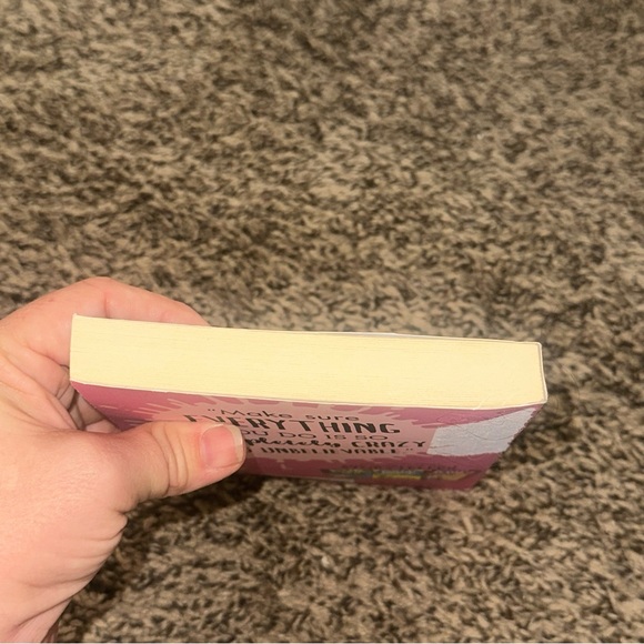 Roald Dahl 'Matilda' Book - Picture 8 of 8